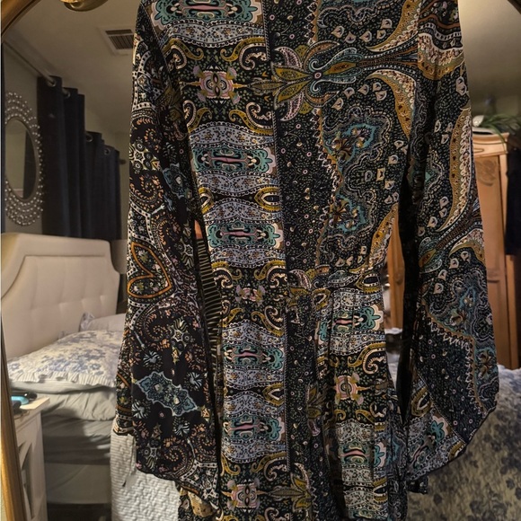 Bohemian Blue Paisley Romper - Picture 3 of 8